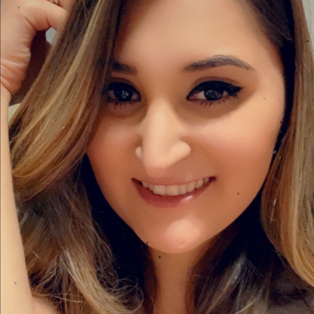 Meet your Posher, Rocio